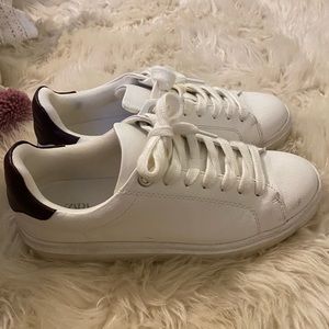 Zara Sneakers